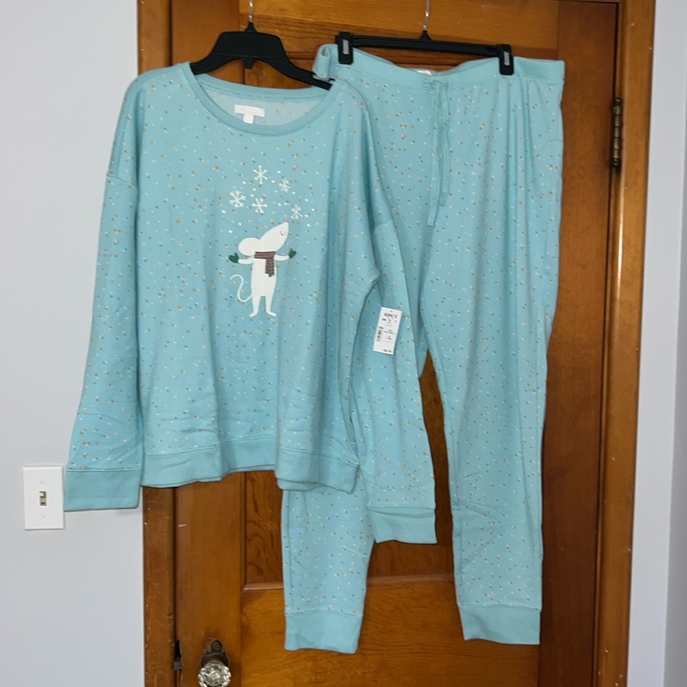 Lauren Conrad XL Pajama Set